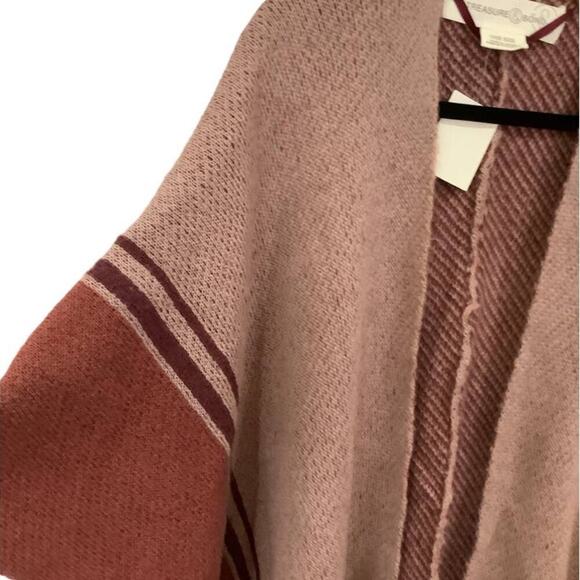 Treasure & Bond Open Front Tassel Knit Poncho In Pink Combo One Size - Picture 4 of 13